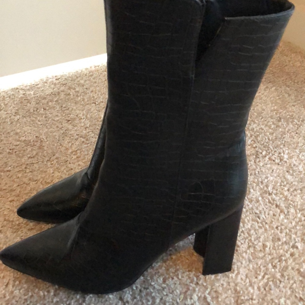 FASHION NOVA BOOTIES
